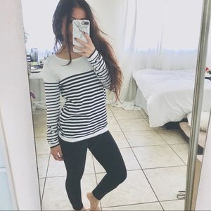 Hinge Stripe Long Sleeve Crew Neck Shirt Small Top